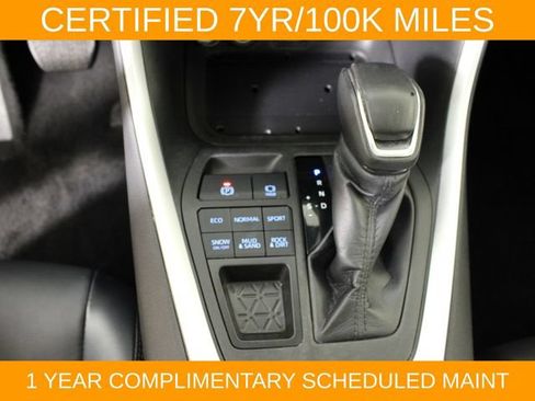 Used 2022 Toyota RAV4 XLE Premium AWD/4WD image 27