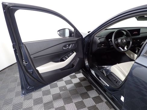 Used 2024 Honda Accord Touring image 23