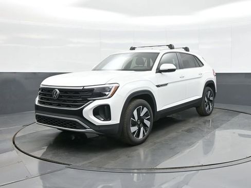 New 2026 Volkswagen Atlas Cross Sport SE AWD/4WD image 3