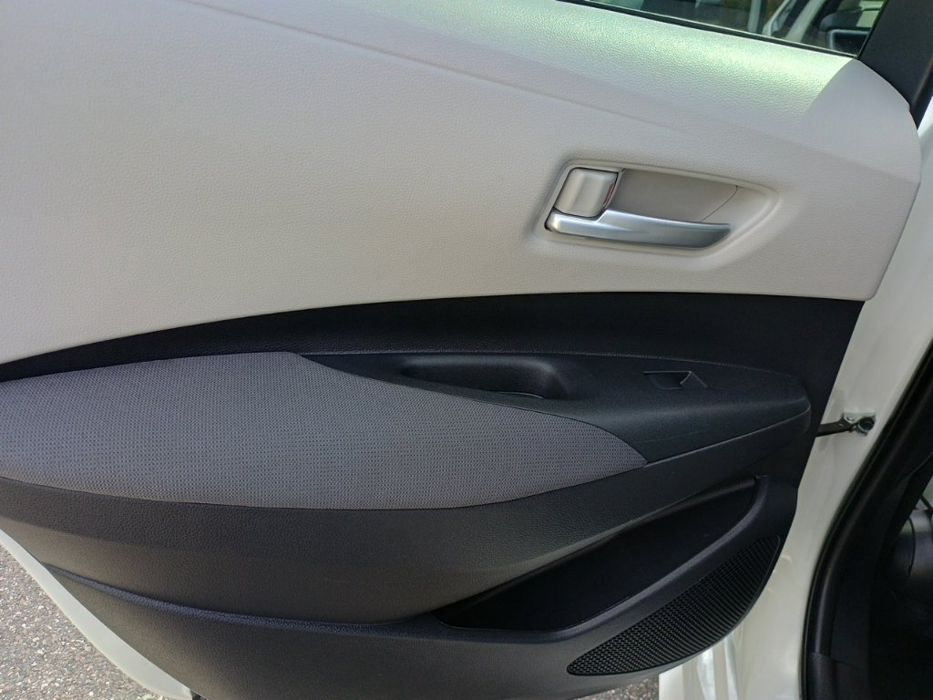 Used 2020 Toyota Corolla L FWD image 14