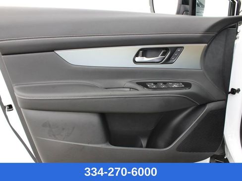 New 2025 Nissan Murano SL image 15