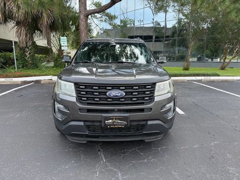 Used 2016 Ford Explorer Sport w/ Equipment Group 401A AWD/4WD image 2