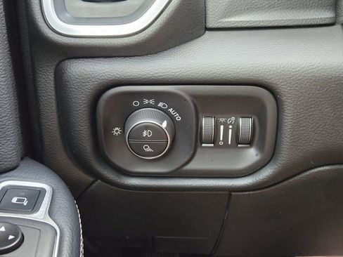 Used 2020 RAM 2500 Laramie w/ Night Edition image 24