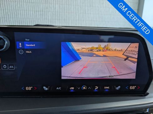 Certified 2025 Chevrolet Traverse LT image 20