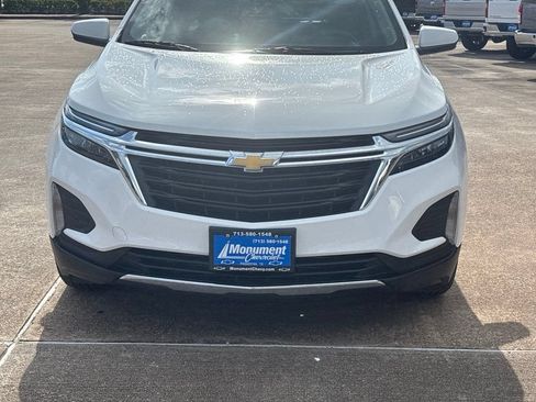 Used 2023 Chevrolet Equinox LT FWD image 3