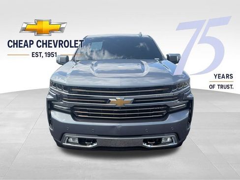 Used 2020 Chevrolet Silverado 1500 High Country w/ Technology Package AWD/4WD image 8