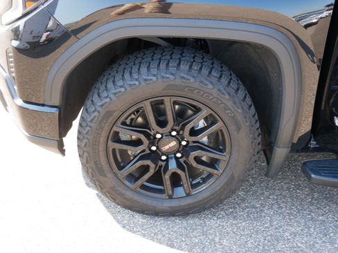 Used 2023 GMC Sierra 1500 Elevation w/ X31 Off-Road Package AWD/4WD image 15