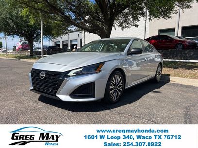 Used 2024 Nissan Altima 2.5 SV