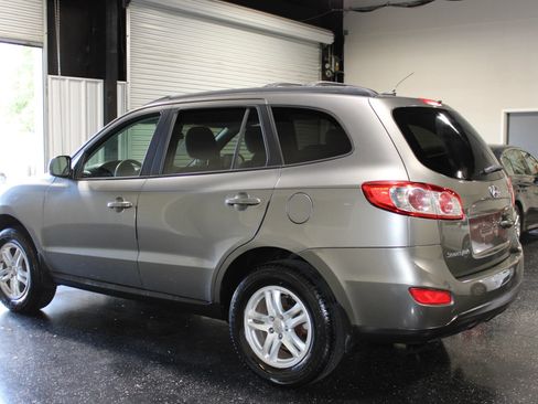 Used 2012 Hyundai Santa Fe GLS FWD image 5