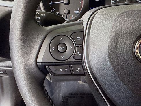 Used 2025 Toyota Corolla SE FWD image 14