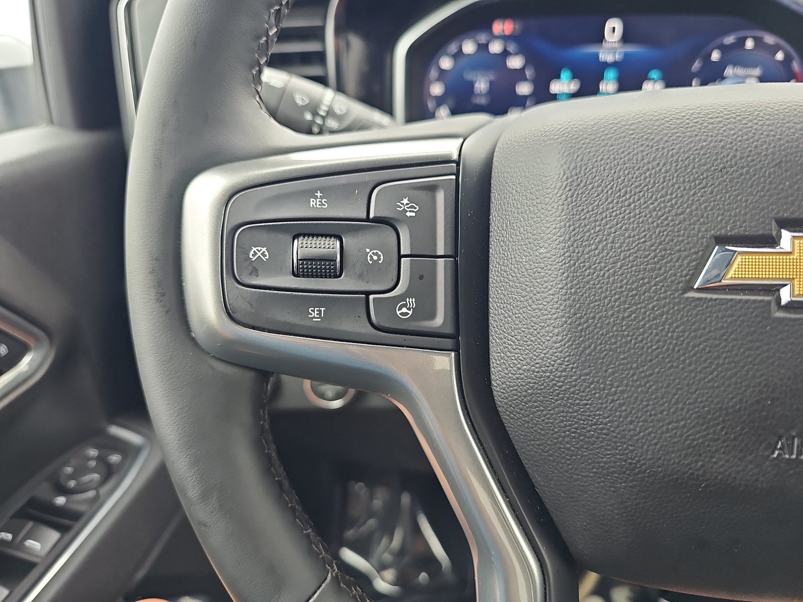 Used 2026 Chevrolet Silverado 2500 LT AWD/4WD image 14