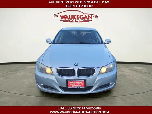 Used 2011 BMW 328i xDrive Sedan image 2