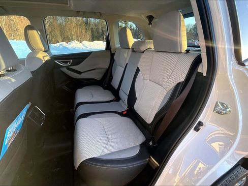 Used 2023 Subaru Forester Premium image 22