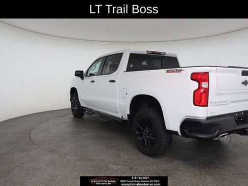 Used 2021 Chevrolet Silverado 1500 LT Trail Boss w/ LT Trail Boss Premium Package AWD/4WD image 12