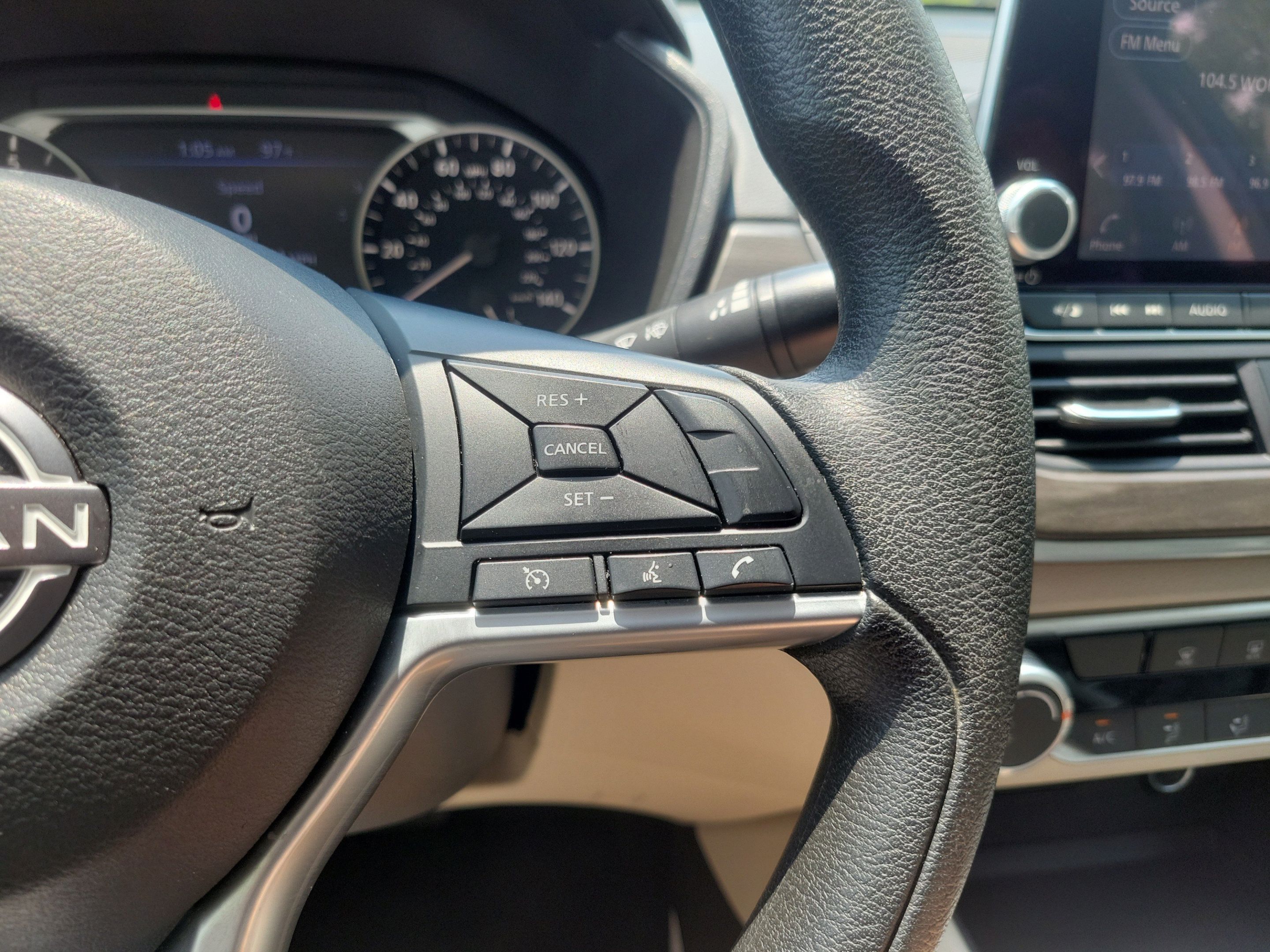 Certified 2025 Nissan Altima 2.5 SV FWD image 19