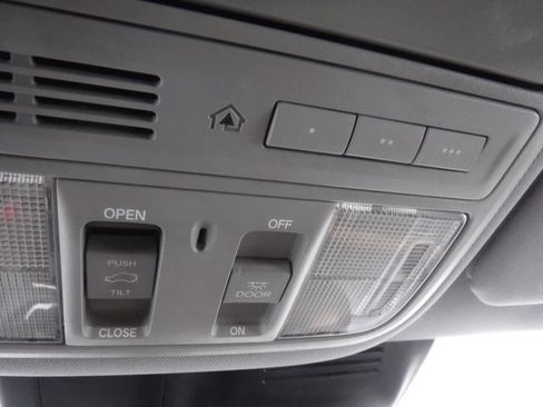 Used 2017 Honda CR-V EX-L image 26