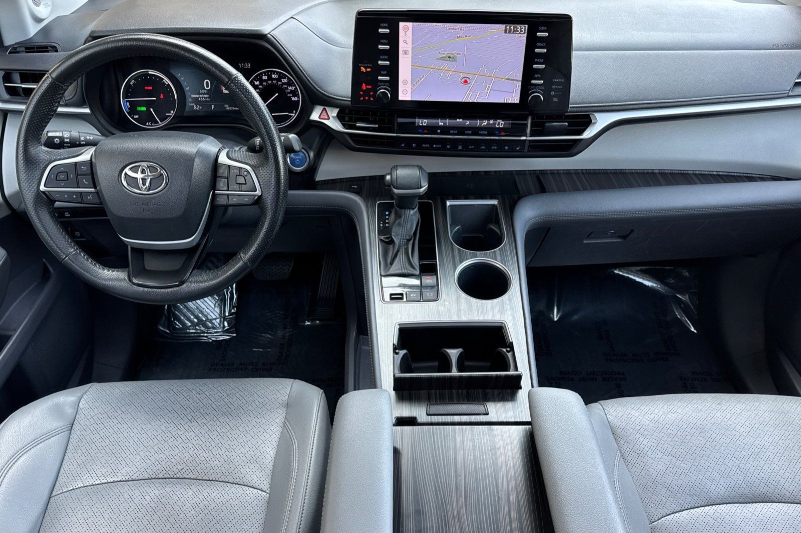 Used 2024 Toyota Sienna Limited FWD image 17