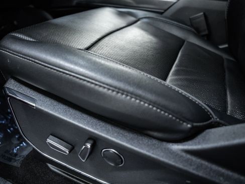 Used 2022 Ford F150 Lariat w/ Equipment Group 502A High image 40