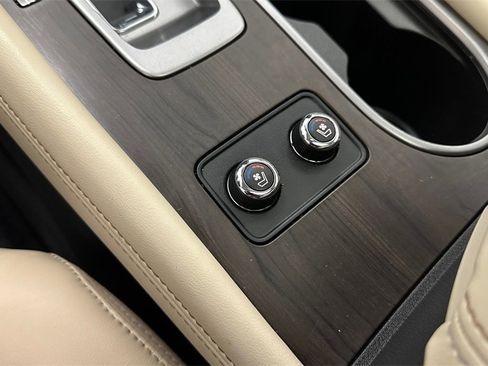 Certified 2023 Nissan Murano Platinum w/ Cargo Package image 30