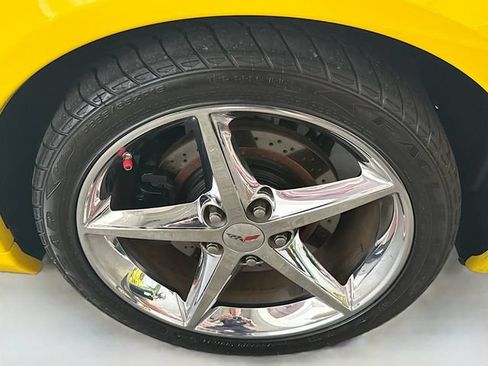 Used 2012 Chevrolet Corvette Convertible w/ 3LT Preferred Equipment Group RWD image 27