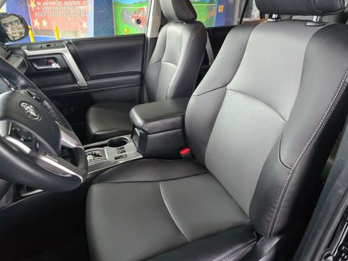 Used 2024 Toyota 4Runner SR5 Premium w/ Moonroof Package image 24