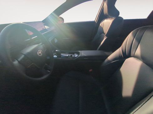 New 2026 Toyota Crown Signia image 9