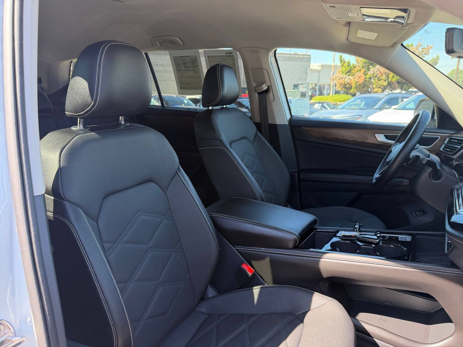 Used 2026 Volkswagen Atlas SE FWD image 38