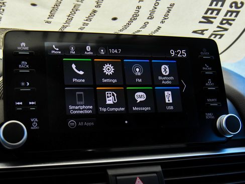 Used 2018 Honda Accord Sport image 22