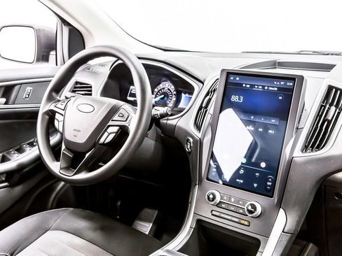 Used 2021 Ford Edge SE FWD image 18