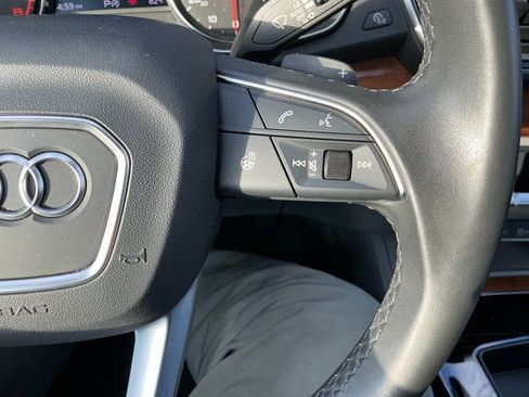 Used 2023 Audi Q5 2.0T Premium w/ Convenience Package image 17