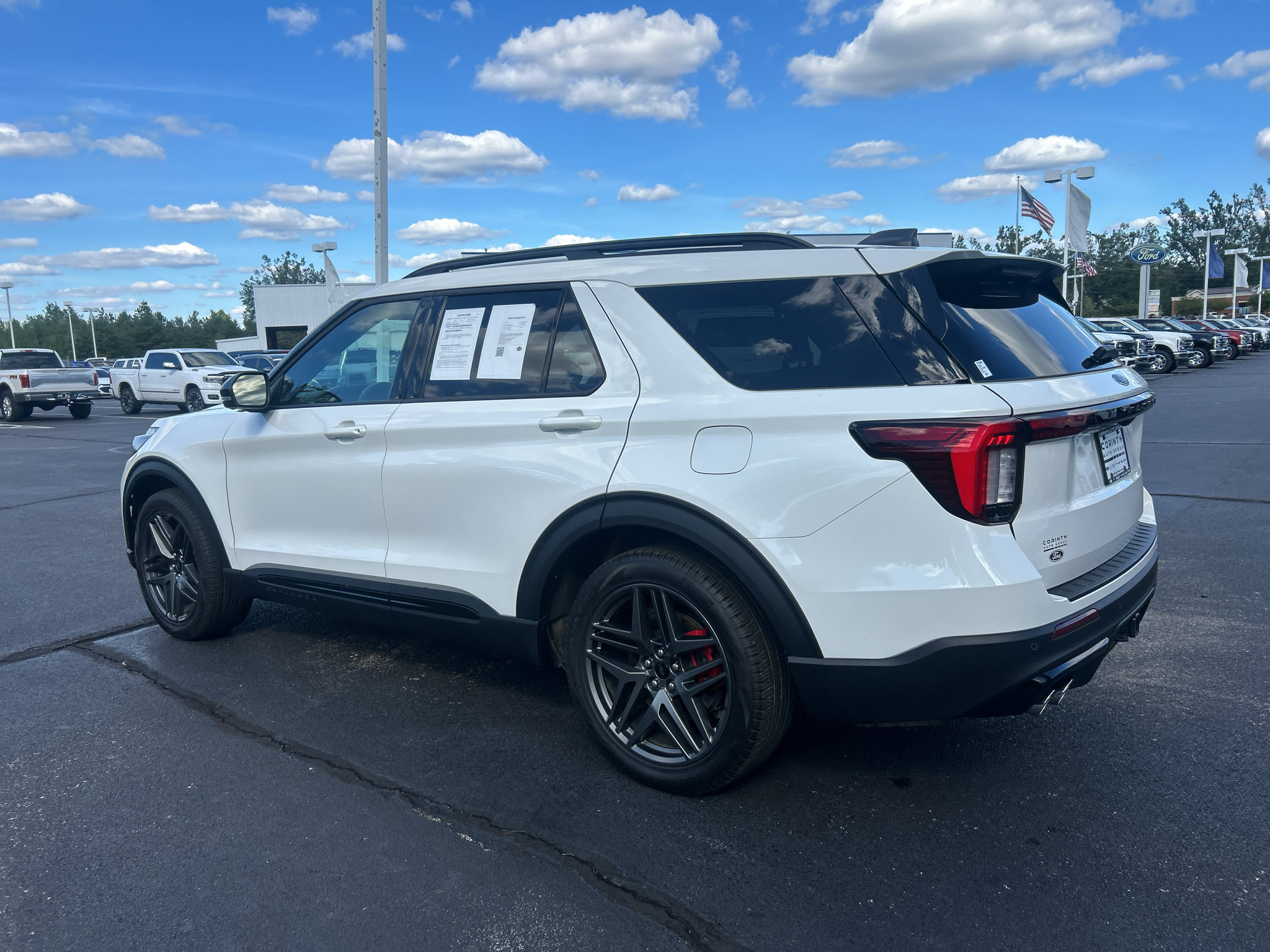 Used 2025 Ford Explorer ST RWD image 7