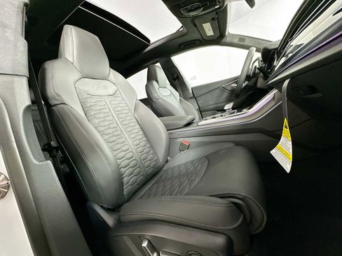 New 2025 Audi RS Q8 performance image 27