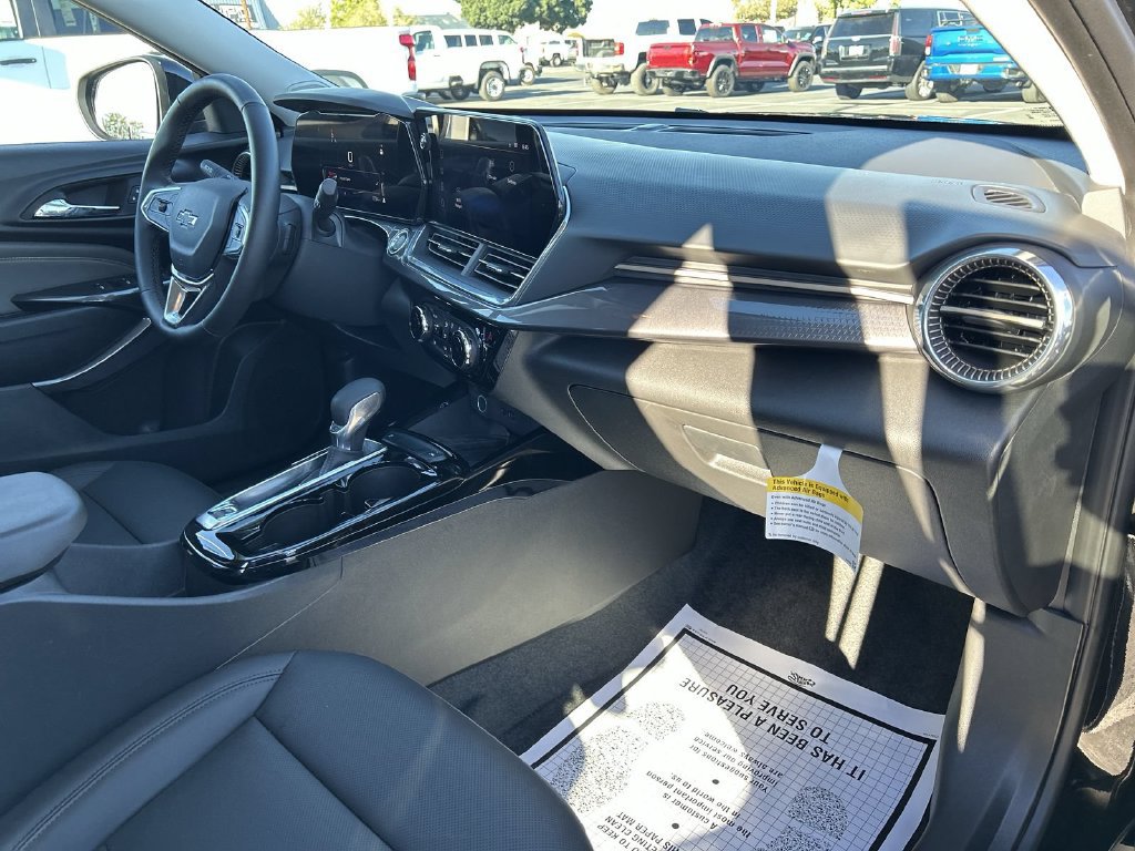 Certified 2024 Chevrolet Trax ACTIV w/ Sunroof Package FWD image 34