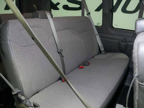 Used 2017 Chevrolet Express 3500 LT w/ LT Preferred Equipment Group RWD image 21