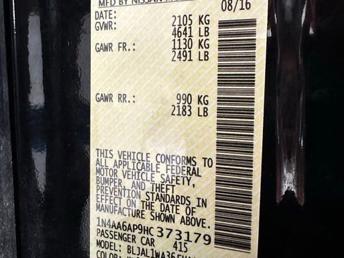 Used 2017 Nissan Maxima SR w/ Midnight Edition image 11