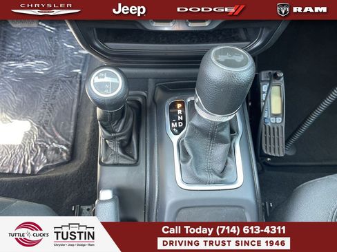 Used 2020 Jeep Wrangler Sport AWD/4WD image 20