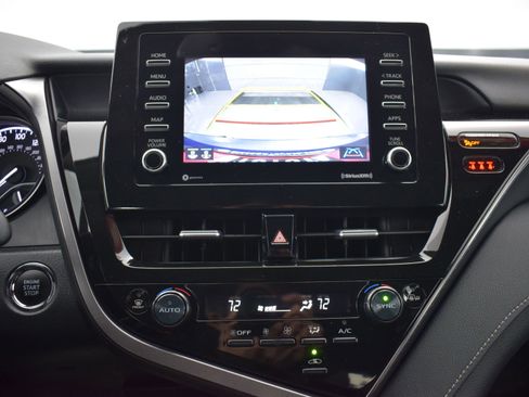 Used 2024 Toyota Camry SE w/ Convenience Package image 15