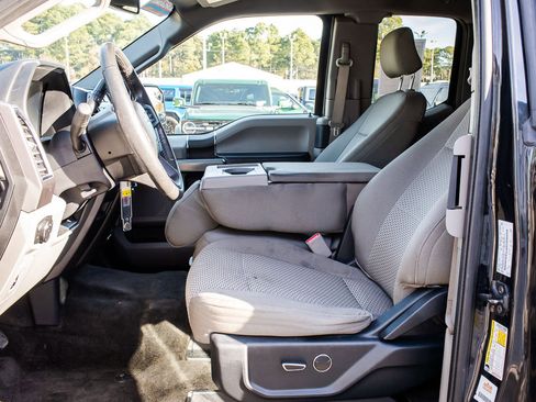 Used 2015 Ford F150 XLT w/ Equipment Group 301A Mid image 18