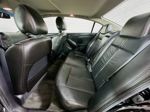 Used 2011 Nissan Altima 2.5 SL w/ 2.5SL Pkg FWD image 25