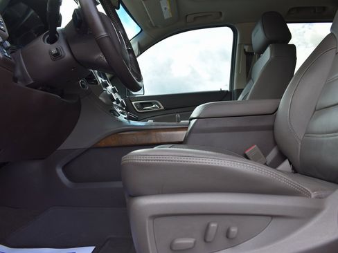 Used 2019 GMC Yukon Denali w/ Denali Ultimate Package image 7