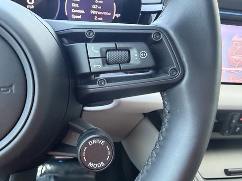 Certified 2024 Porsche Macan Turbo Electric AWD/4WD image 36