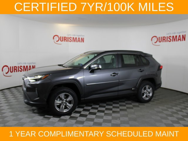 Used 2024 Toyota RAV4 LE AWD/4WD image 3