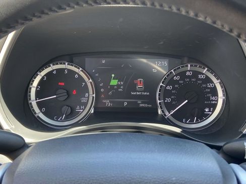Used 2023 Toyota Highlander XLE FWD image 36