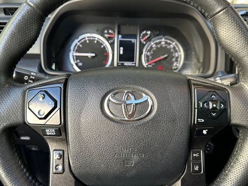 Used 2022 Toyota 4Runner TRD Off-Road Premium image 36