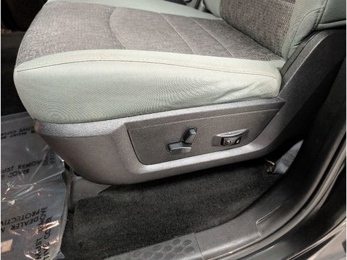 Used 2015 RAM 1500 Big Horn image 9