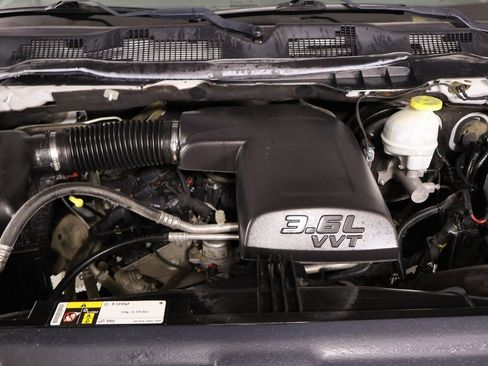 Used 2018 RAM 1500 Tradesman w/ Popular Equipment Group image 18