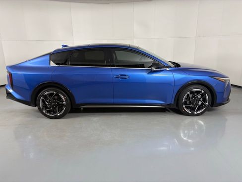 New 2026 Kia K4 GT-Line image 9