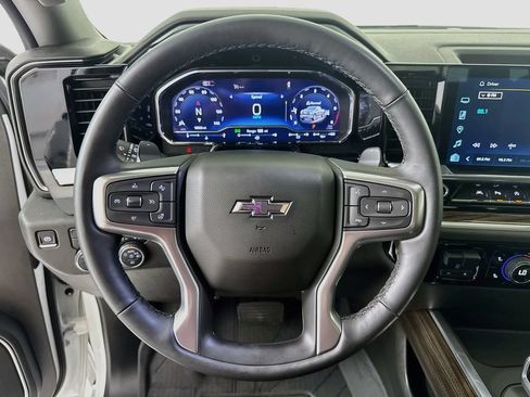 Used 2025 Chevrolet Silverado 1500 RST w/ Dark Appearance Package AWD/4WD image 13