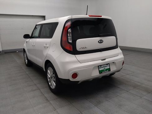 Used 2019 Kia Soul + FWD image 5