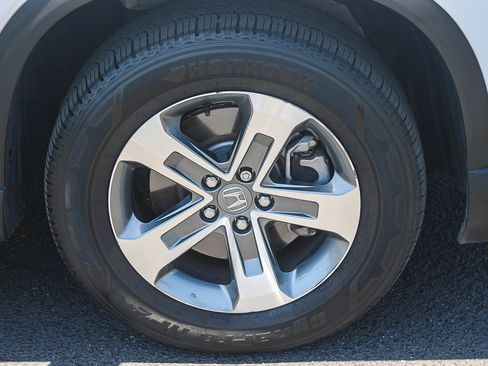 Used 2025 Honda Pilot EX-L image 11